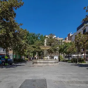 Muy Centrico, Tranquilo Y Confortable **a/c-wifi** , Sevilla España
